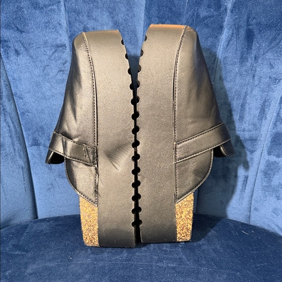 Bamboo Black Platform Clogs with Buckle Women’s Size 6 NWOT - Picture 3 of 7